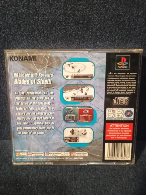 NHL Blades of Steel 2000