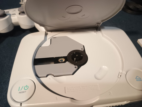 PSone Play Station 1 SCPH-102 zestaw, oryginalny karton PSone Play Station 1 SCPH-102 zestaw, oryginalny karton