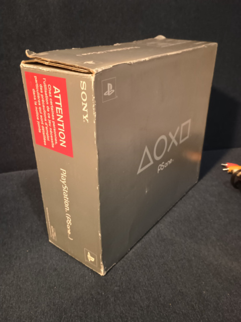 PSone Play Station 1 SCPH-102 zestaw, oryginalny karton PSone Play Station 1 SCPH-102 zestaw, oryginalny karton