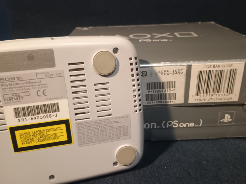 PSone Play Station 1 SCPH-102 zestaw, oryginalny karton PSone Play Station 1 SCPH-102 zestaw, oryginalny karton